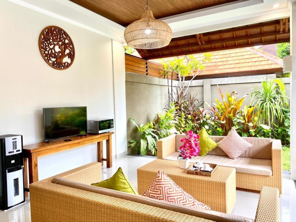 Three Brothers Bungalows & Villas Legian Exteriér fotografie