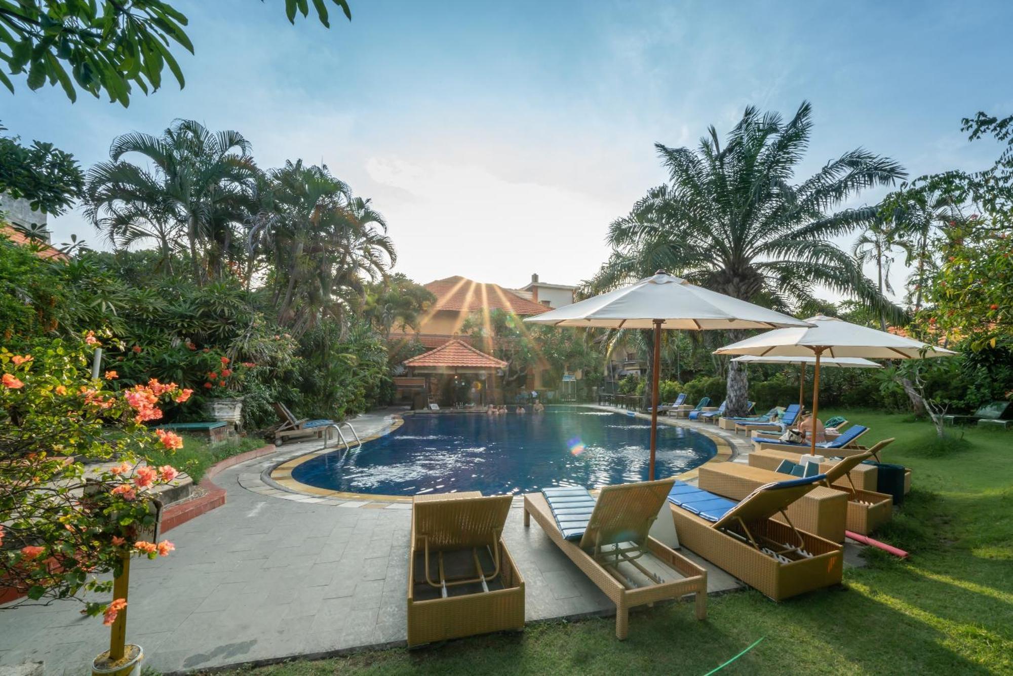 Three Brothers Bungalows & Villas Legian Exteriér fotografie