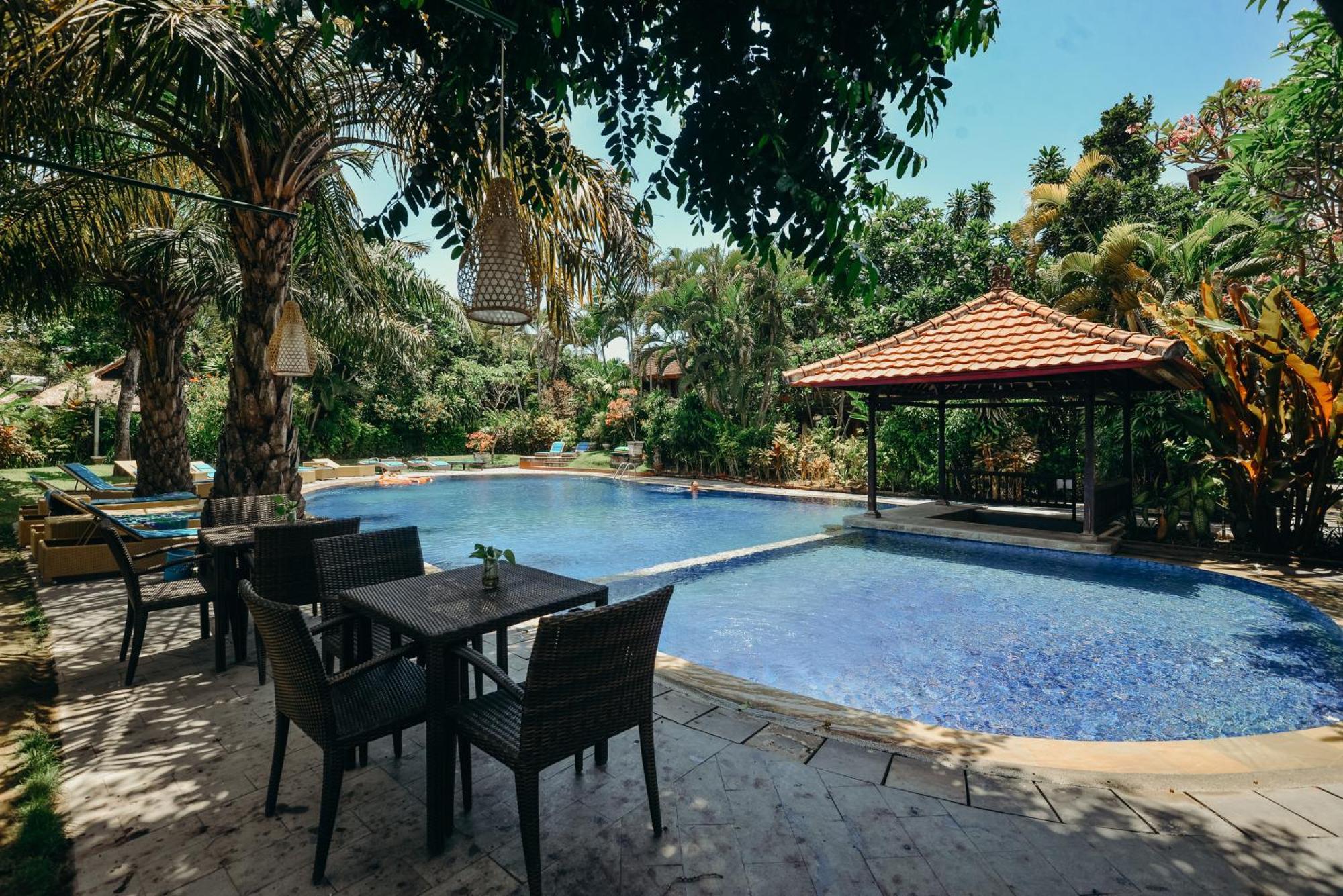 Three Brothers Bungalows & Villas Legian Exteriér fotografie